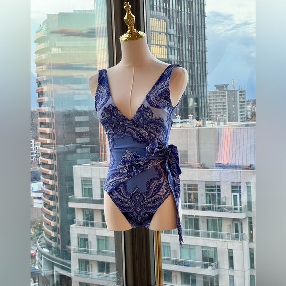 🆕 ZIMMERMANN 🧿 NWOT Wrap-Effect Paisley Print 1PC Swimsuit, Purple, Sz US 2/4 - Picture 3 of 16